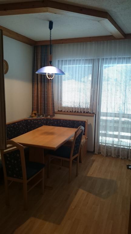 Haus Alpina Appartement Weissensee Buitenkant foto